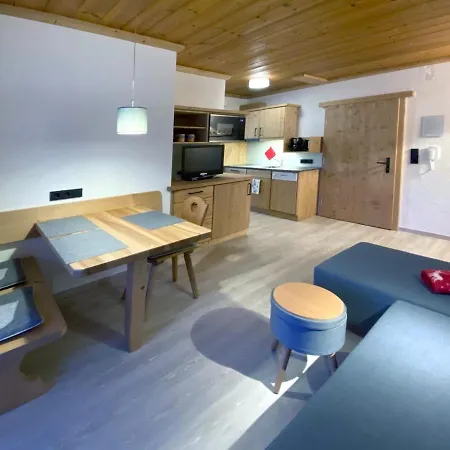Chalet Alpenliebe Apartment Leutasch